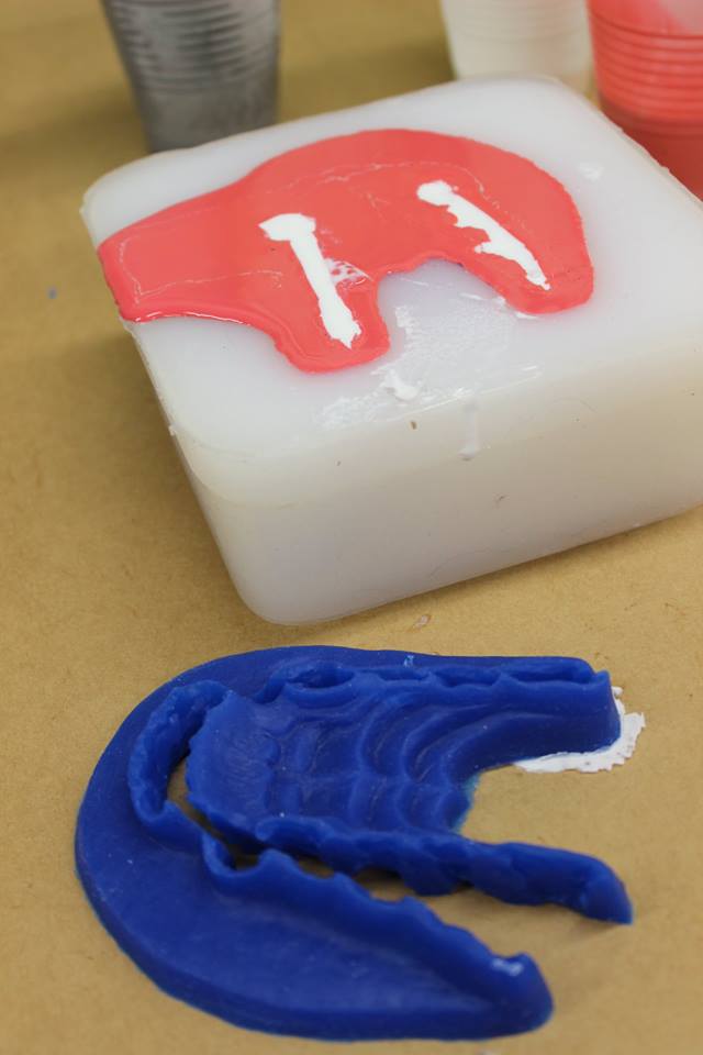 Casting a resin canine jawset in two colors